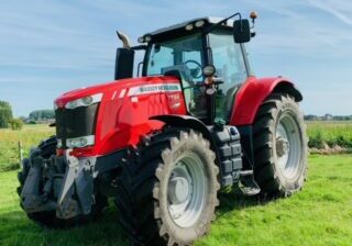 Massey Ferguson Massey Ferguson
     7724 Dyna 6 
           Occasion